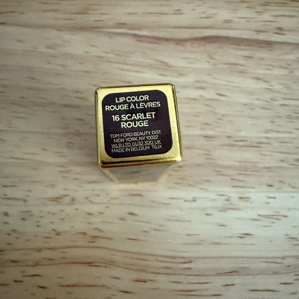 Tom Ford Mini Scarlet Lipstick - Picture 5 of 5